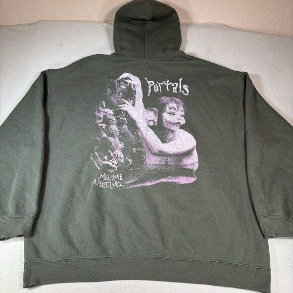 Melanie Martinez Portals Pullover Graphic Hoodie Tour Concert Women’s Size 2XL - Picture 1 of 9